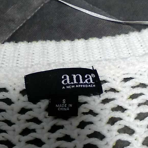 A.N.A Sweater - Picture 3 of 4